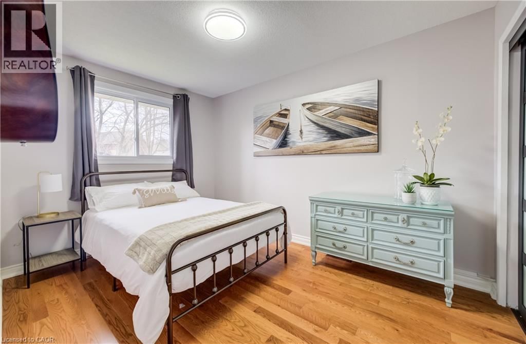 4 RONALD ROAD Image 15