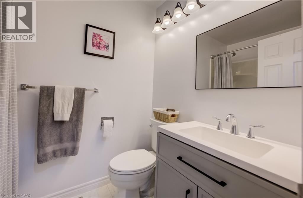 4 RONALD ROAD Image 19