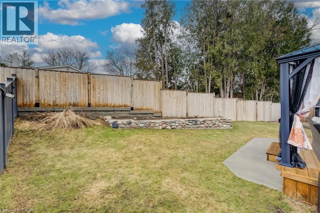 4 RONALD ROAD Image 31