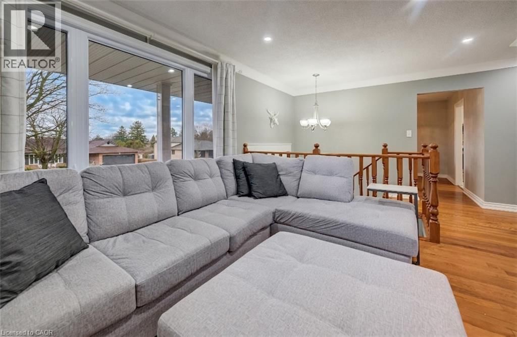 4 RONALD ROAD Image 6