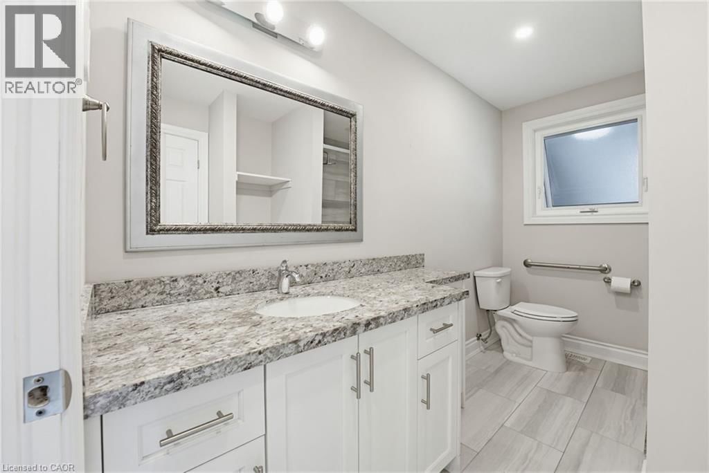 157 HOOVER CRESCENT Image 20