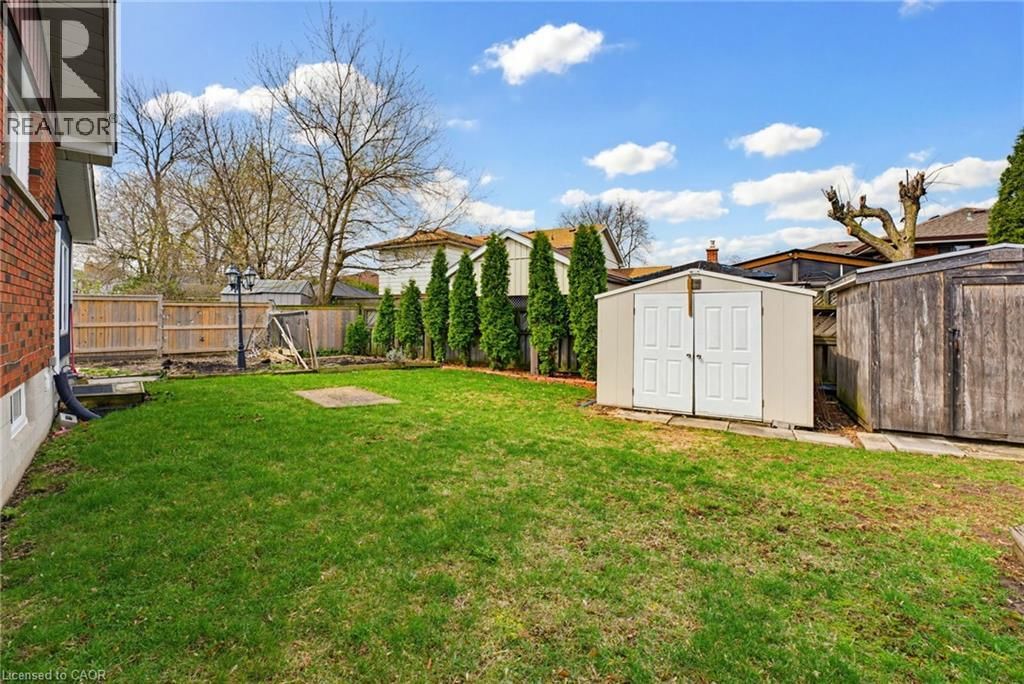 157 HOOVER CRESCENT Image 38