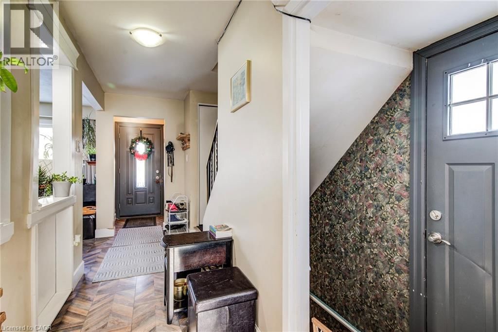 71 SHADELAND CRESCENT Image 3