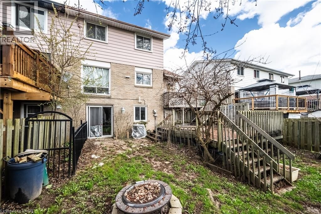 71 SHADELAND CRESCENT Image 30