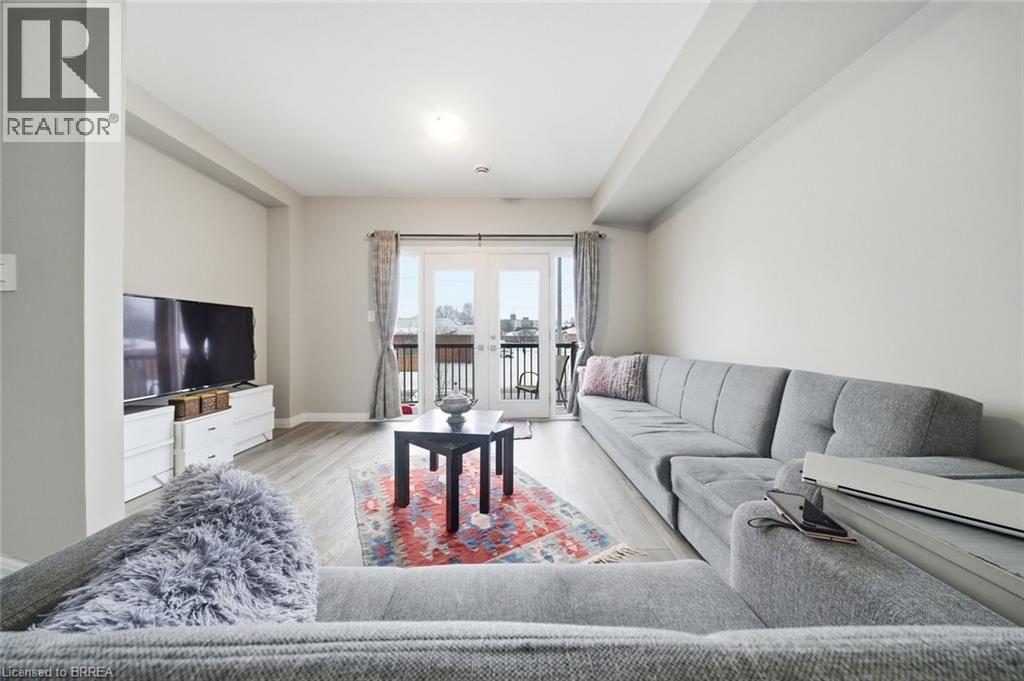 46 - 720 GREY STREET Image 14