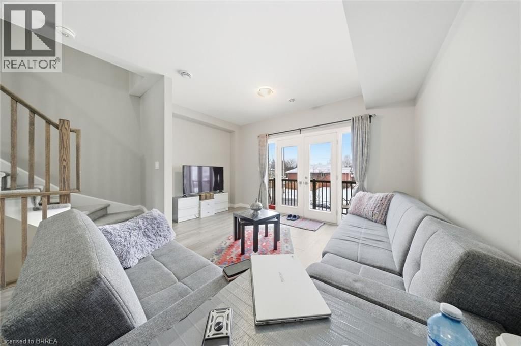 46 - 720 GREY STREET Image 15