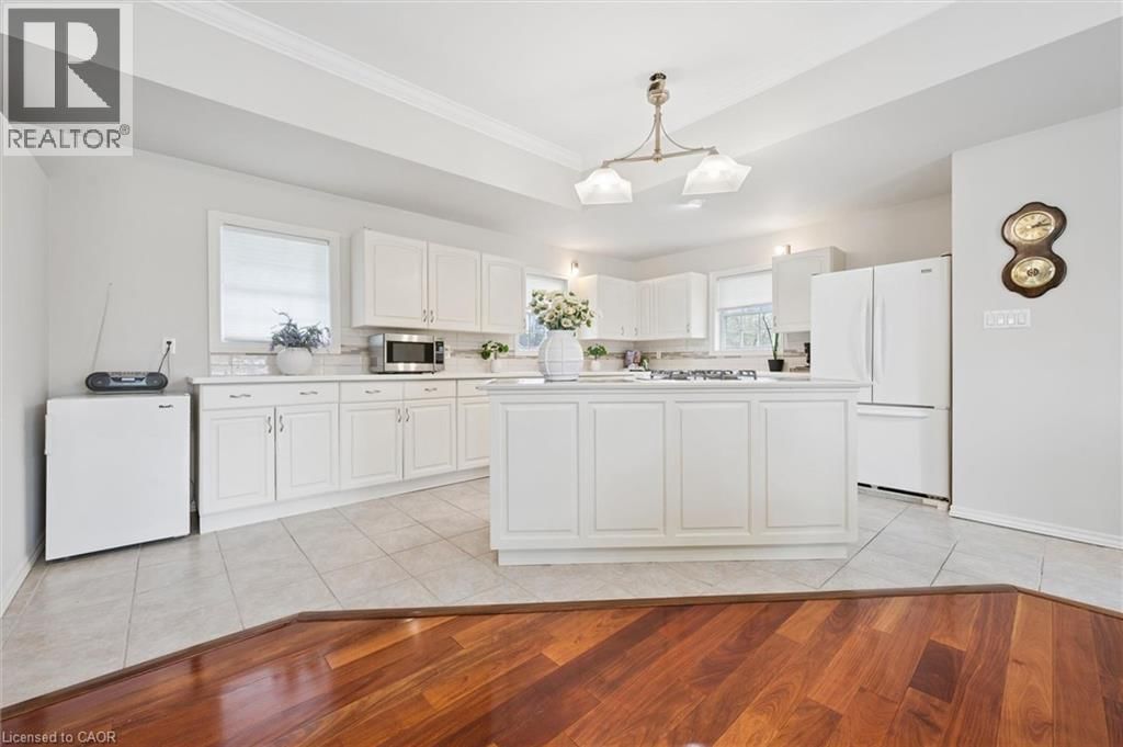 407 WEST GORE STREET Image 10