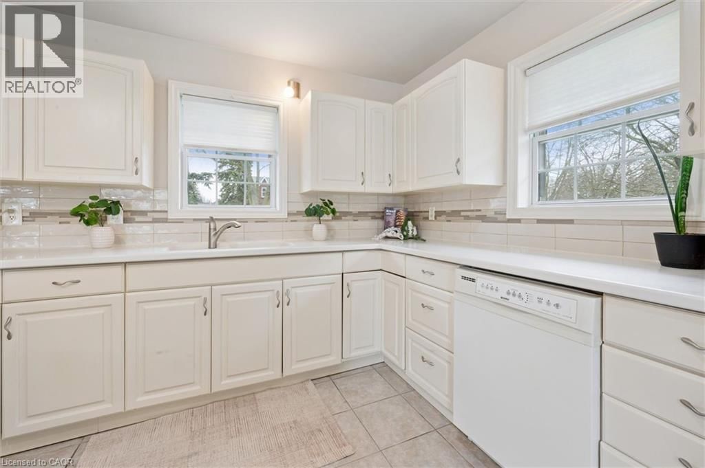 407 WEST GORE STREET Image 12