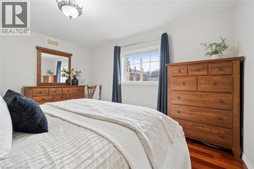 407 WEST GORE STREET Image 17