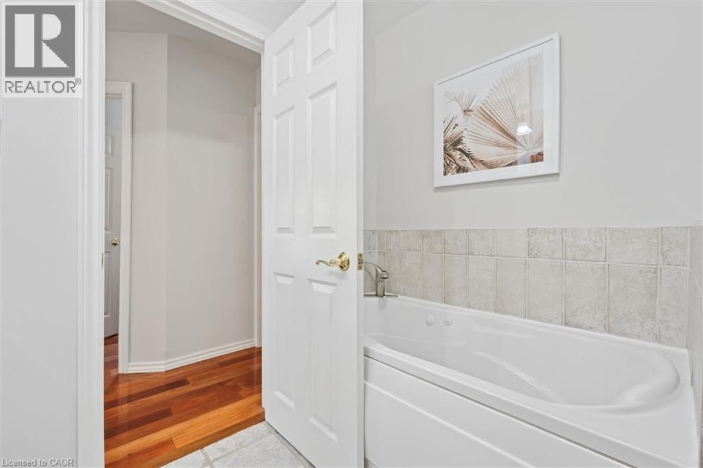 407 WEST GORE STREET Image 20