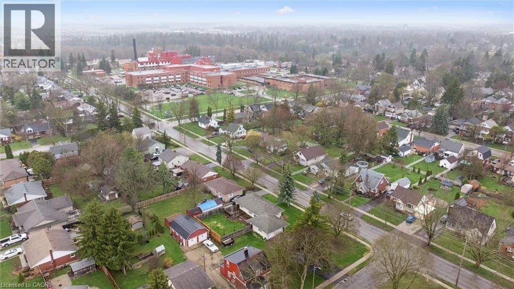 407 WEST GORE STREET Image 40