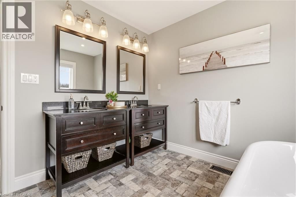 1371 10TH CONCESSION ROAD WEST Image 16