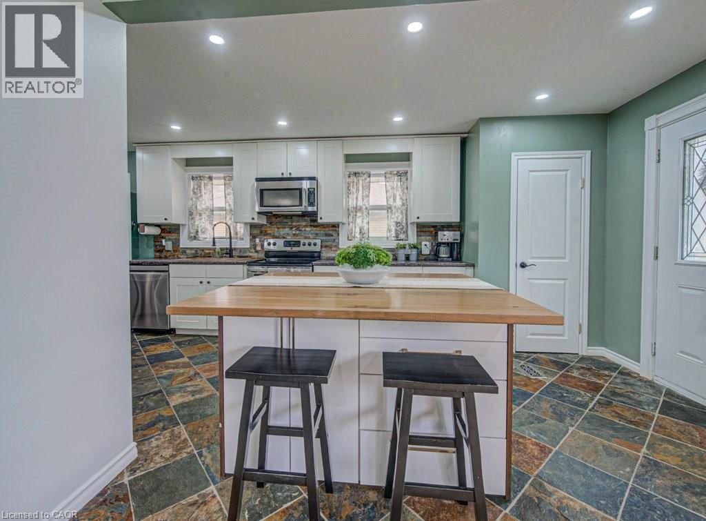 32 RAVINE DRIVE Image 11