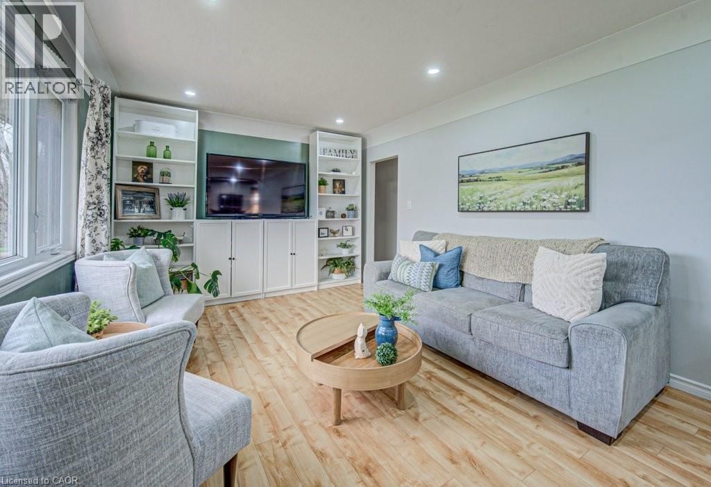 32 RAVINE DRIVE Image 18