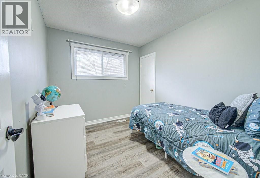 32 RAVINE DRIVE Image 21