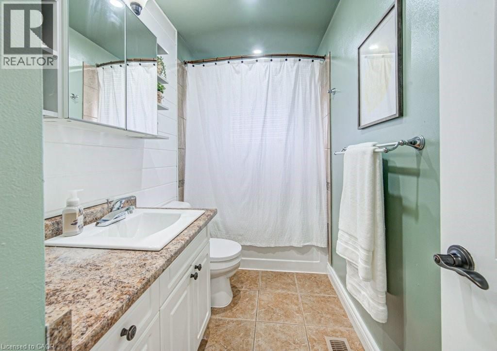 32 RAVINE DRIVE Image 22