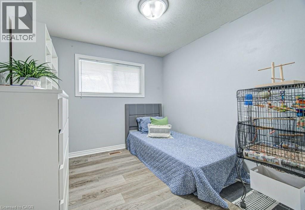 32 RAVINE DRIVE Image 25