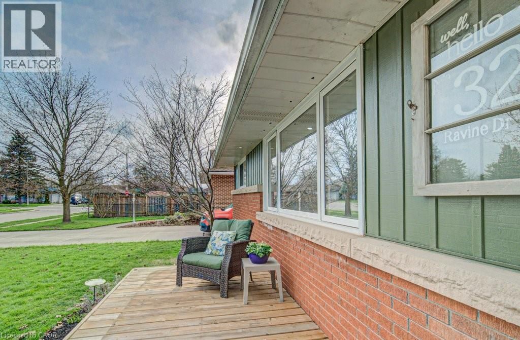 32 RAVINE DRIVE Image 5