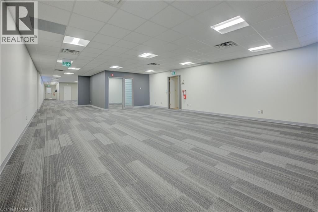 257 - 675 QUEEN STREET Image 2