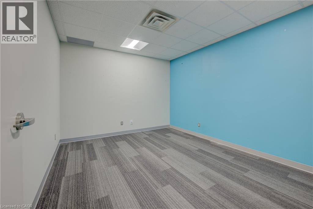 257 - 675 QUEEN STREET Image 4