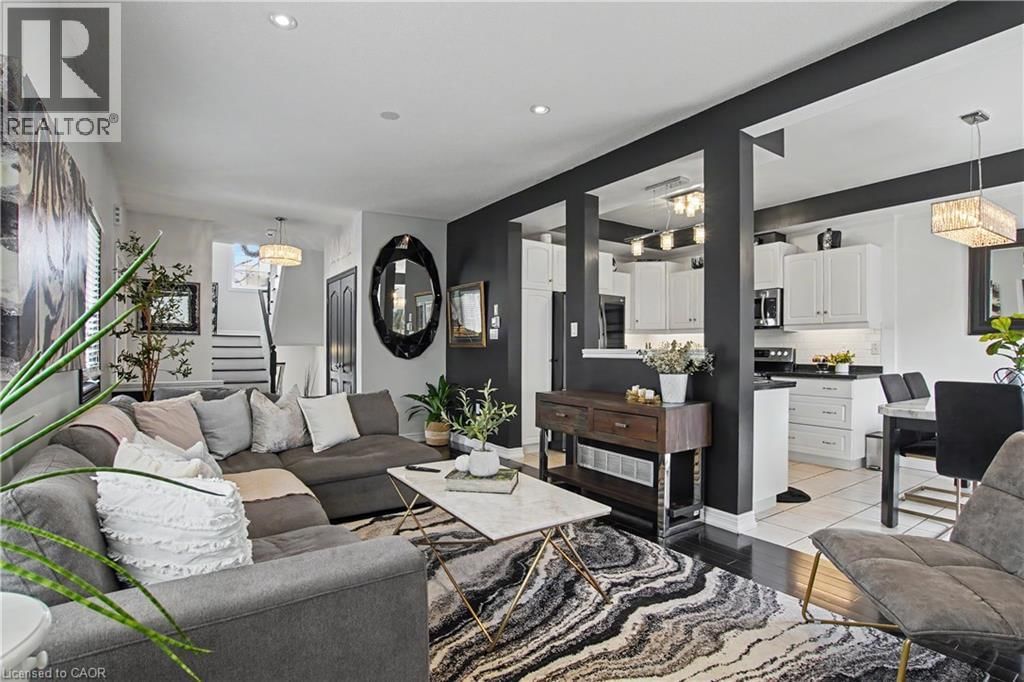 31 - 60 CLOVERLEAF DRIVE Image 10