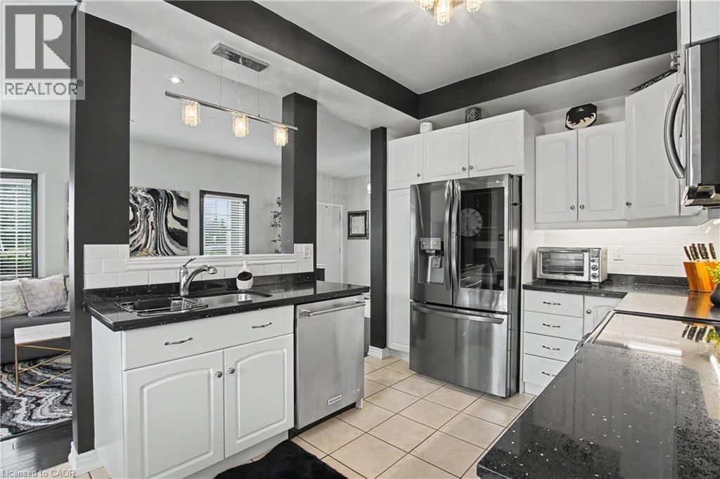 31 - 60 CLOVERLEAF DRIVE Image 14