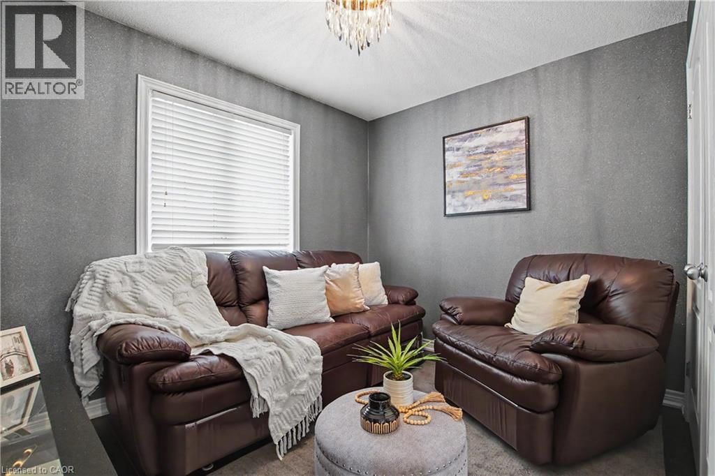 31 - 60 CLOVERLEAF DRIVE Image 18