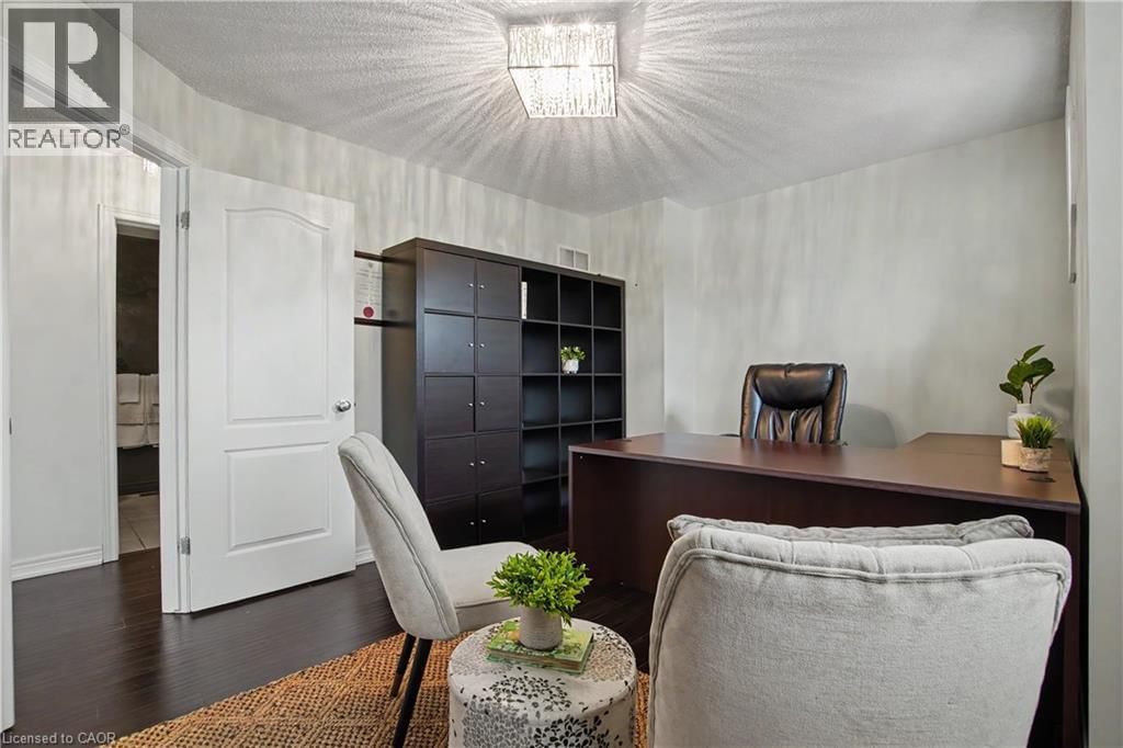 31 - 60 CLOVERLEAF DRIVE Image 21