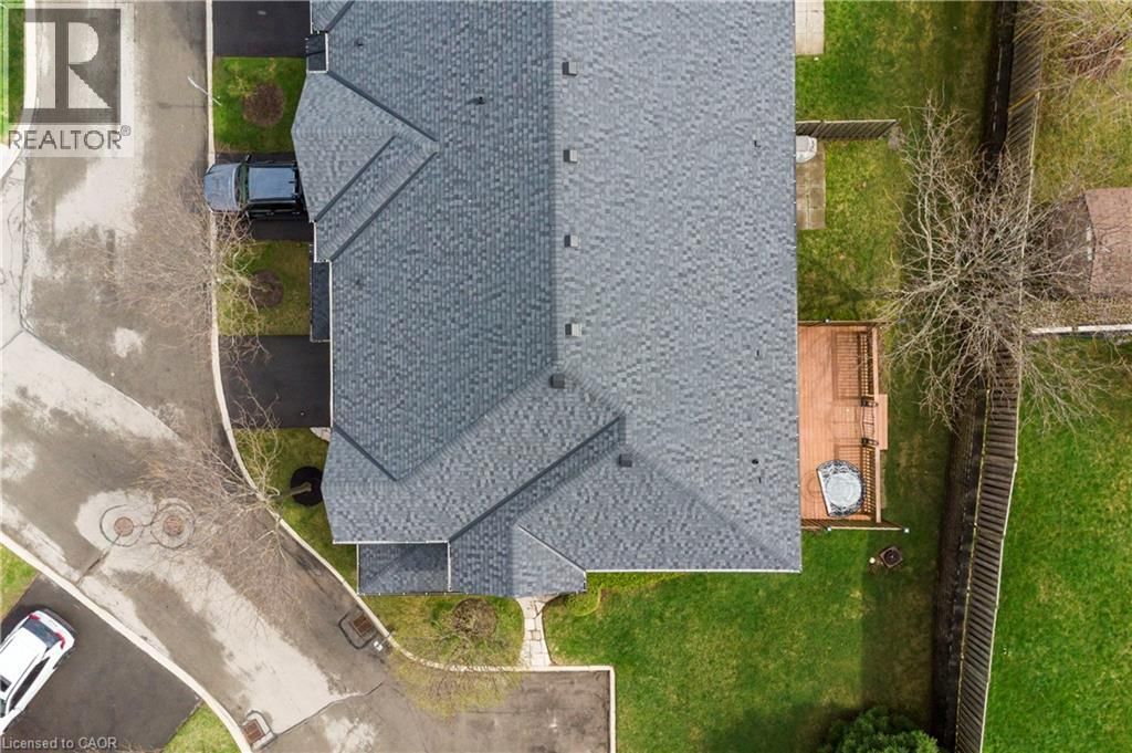 31 - 60 CLOVERLEAF DRIVE Image 39