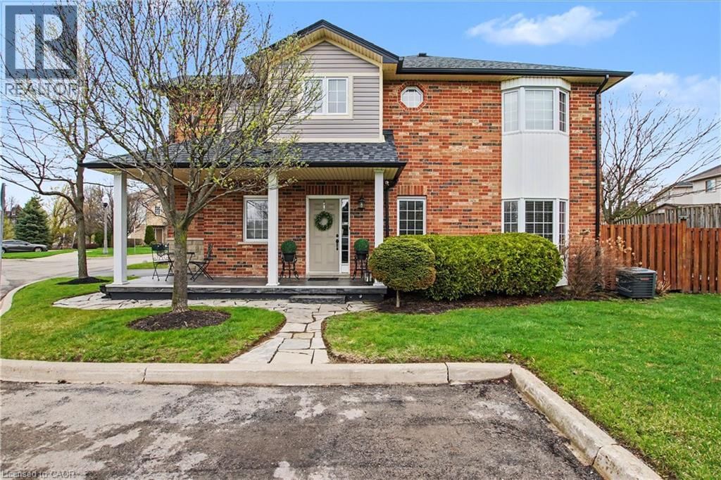 31 - 60 CLOVERLEAF DRIVE Image 4