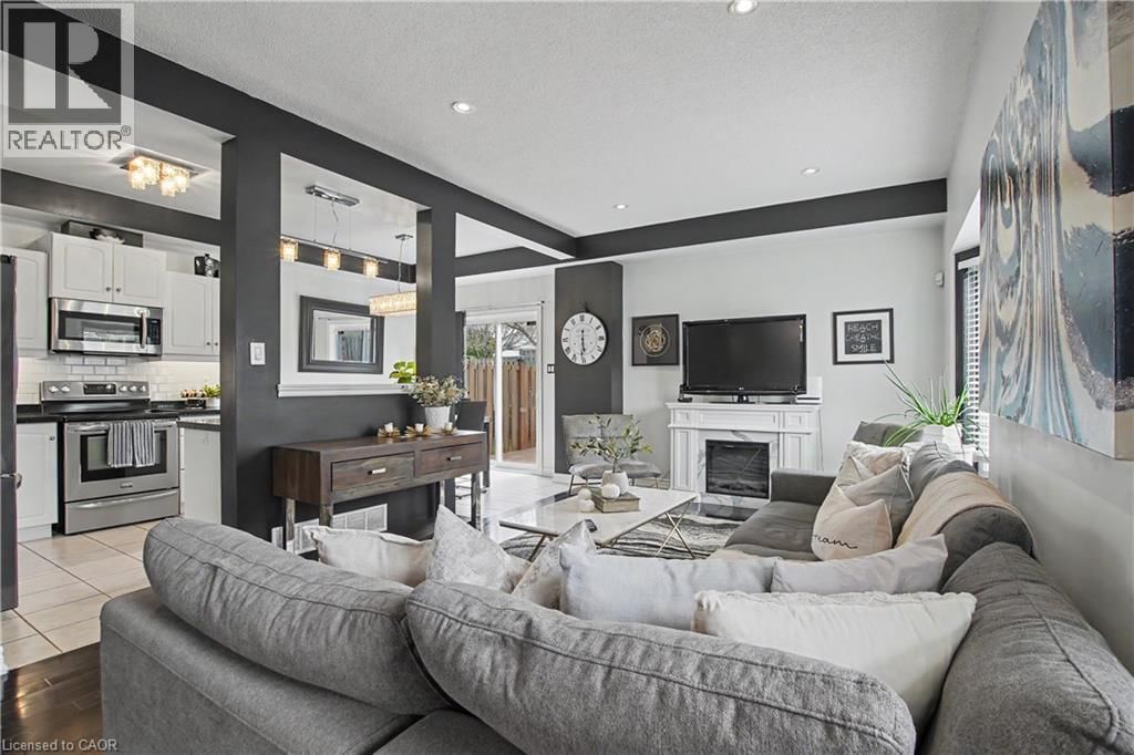 31 - 60 CLOVERLEAF DRIVE Image 7