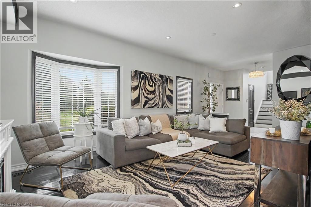 31 - 60 CLOVERLEAF DRIVE Image 9