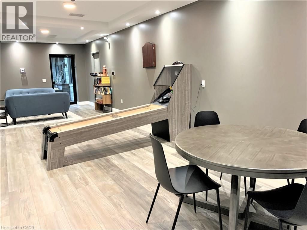 135 - 1 REDFERN AVENUE Image 6