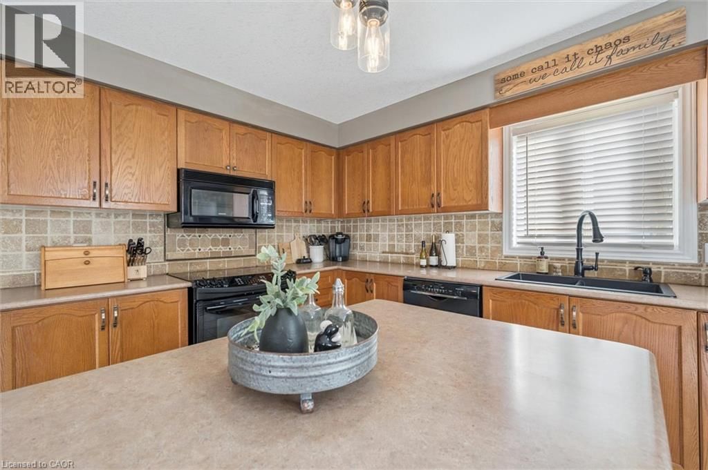 7 HEARTHBRIDGE STREET Image 17