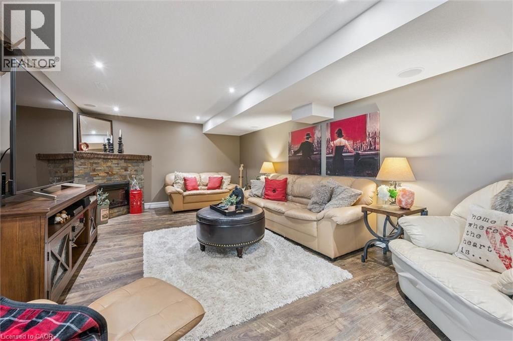 7 HEARTHBRIDGE STREET Image 30