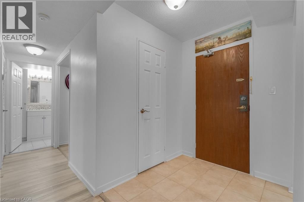 504 - 120 DUKE STREET Image 14