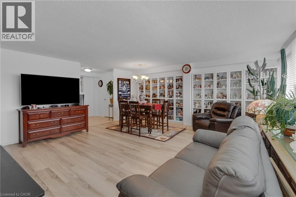 504 - 120 DUKE STREET Image 19