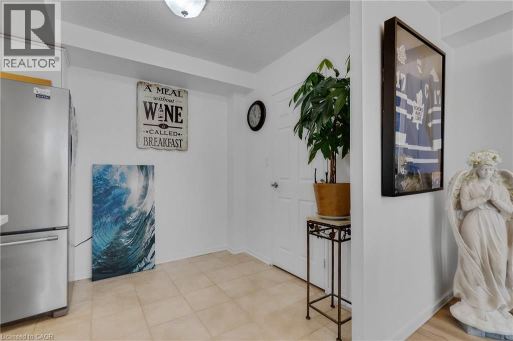 504 - 120 DUKE STREET Image 22