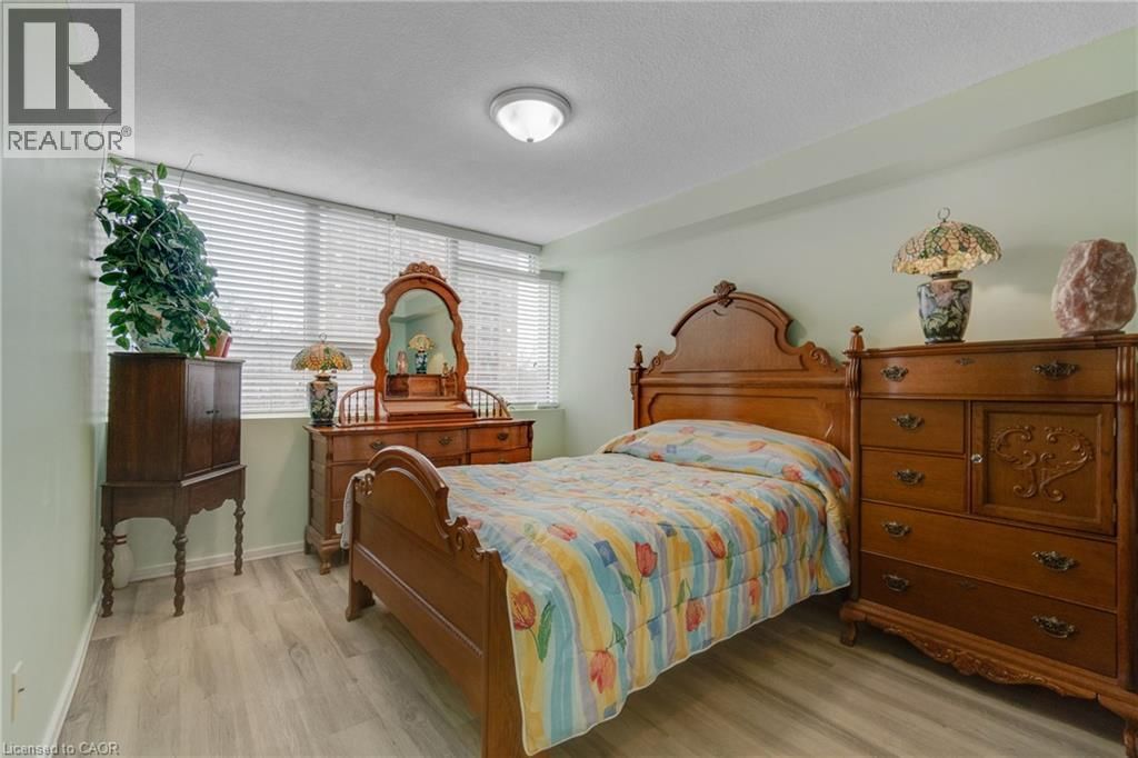 504 - 120 DUKE STREET Image 32