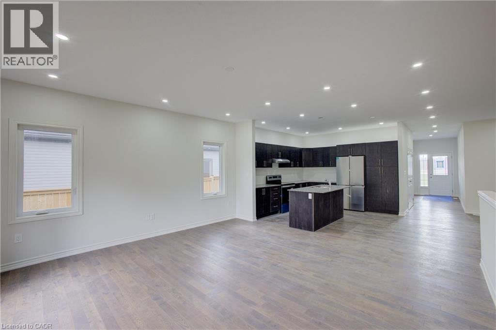 160 ELLEN STREET Image 19