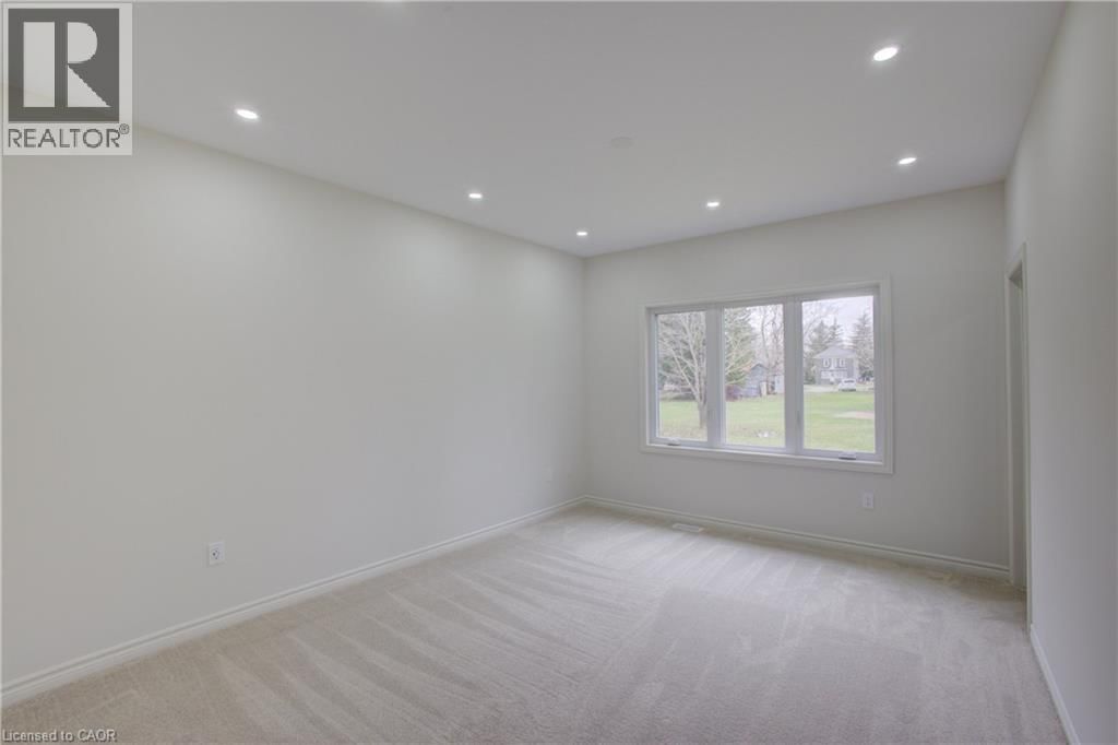 160 ELLEN STREET Image 21