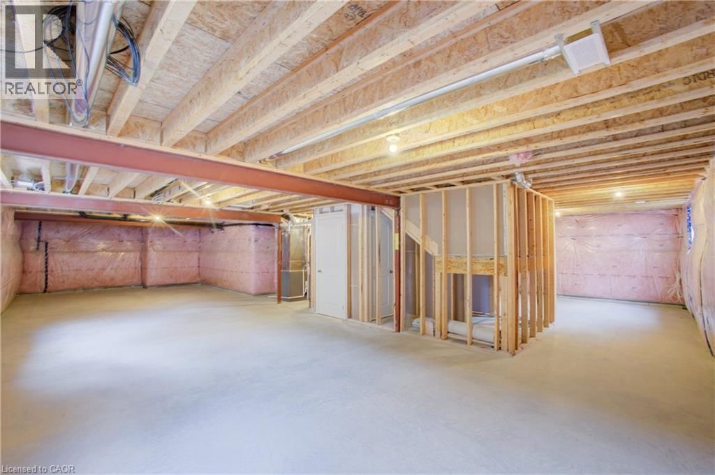 160 ELLEN STREET Image 27