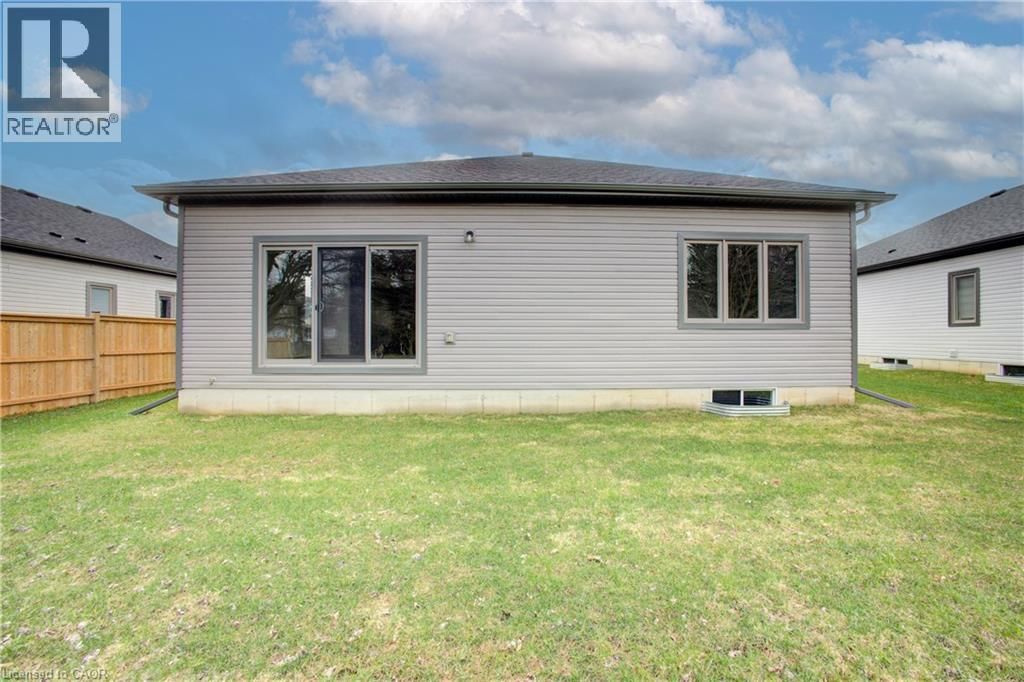 160 ELLEN STREET Image 33