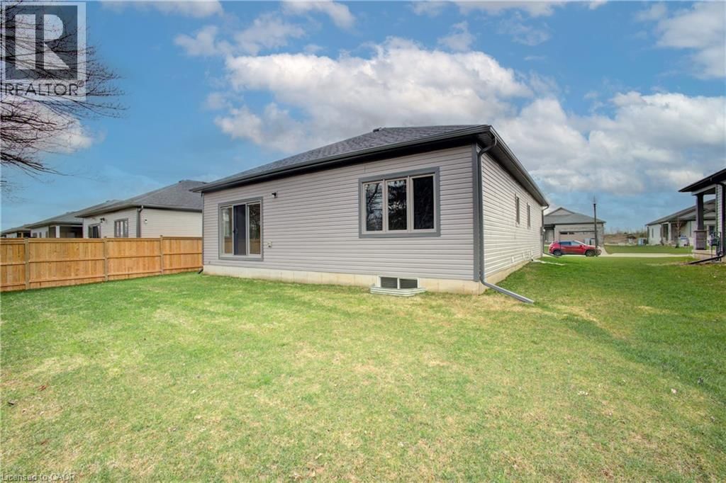 160 ELLEN STREET Image 34