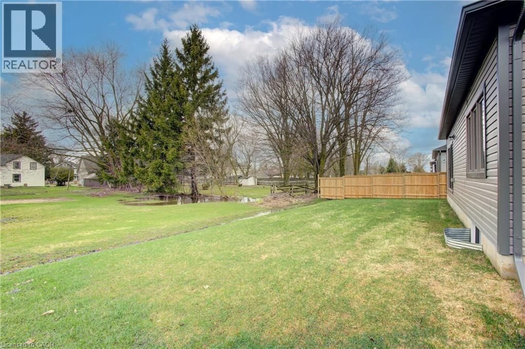 160 ELLEN STREET Image 35