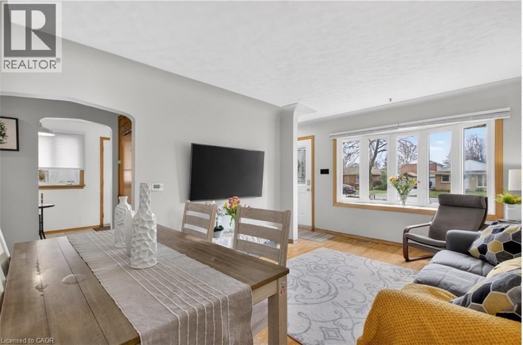 507 PHILIP CRESCENT Image 15