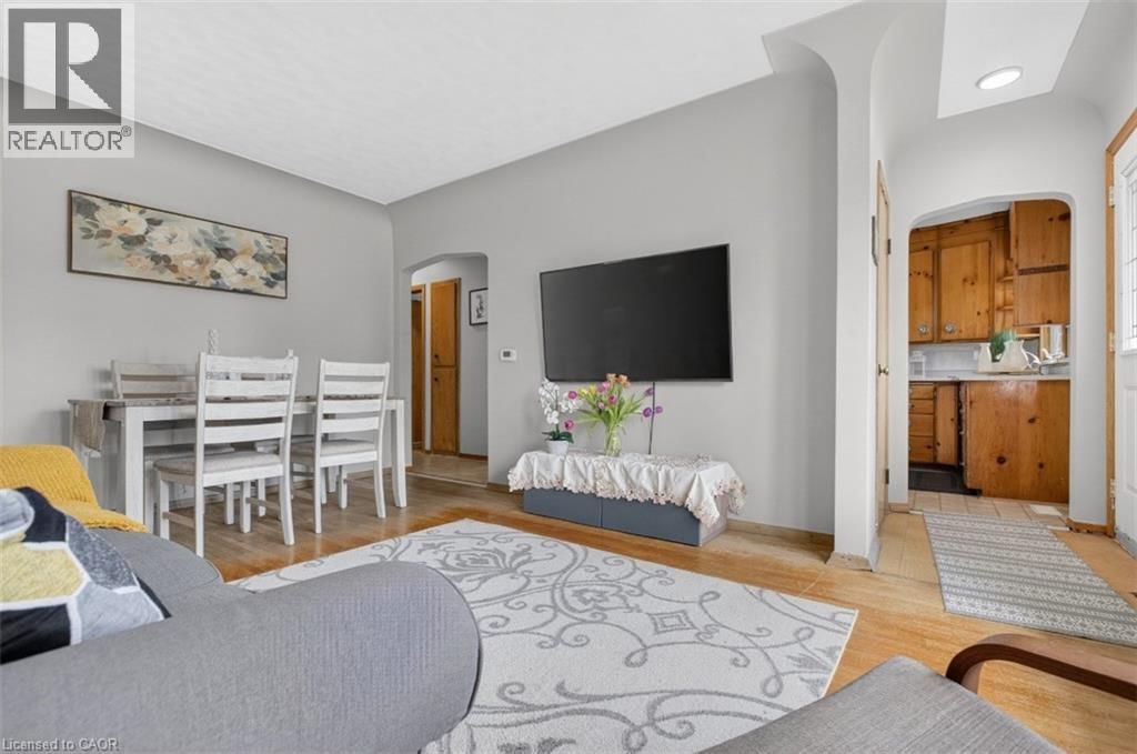 507 PHILIP CRESCENT Image 16