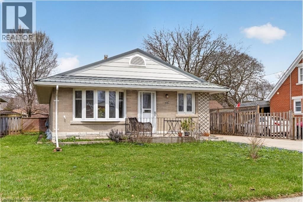 507 PHILIP CRESCENT Image 4