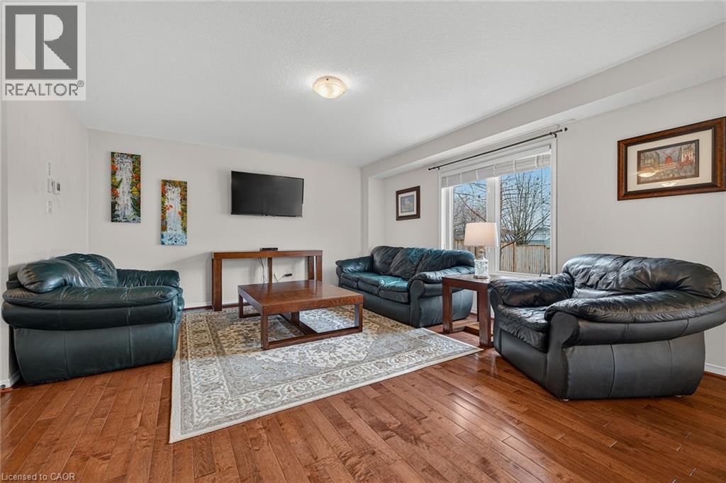 18 STARLIGHT AVENUE Image 14