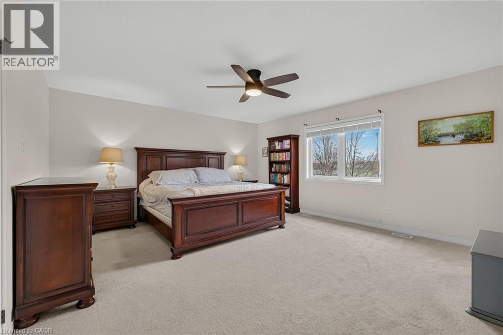 18 STARLIGHT AVENUE Image 18